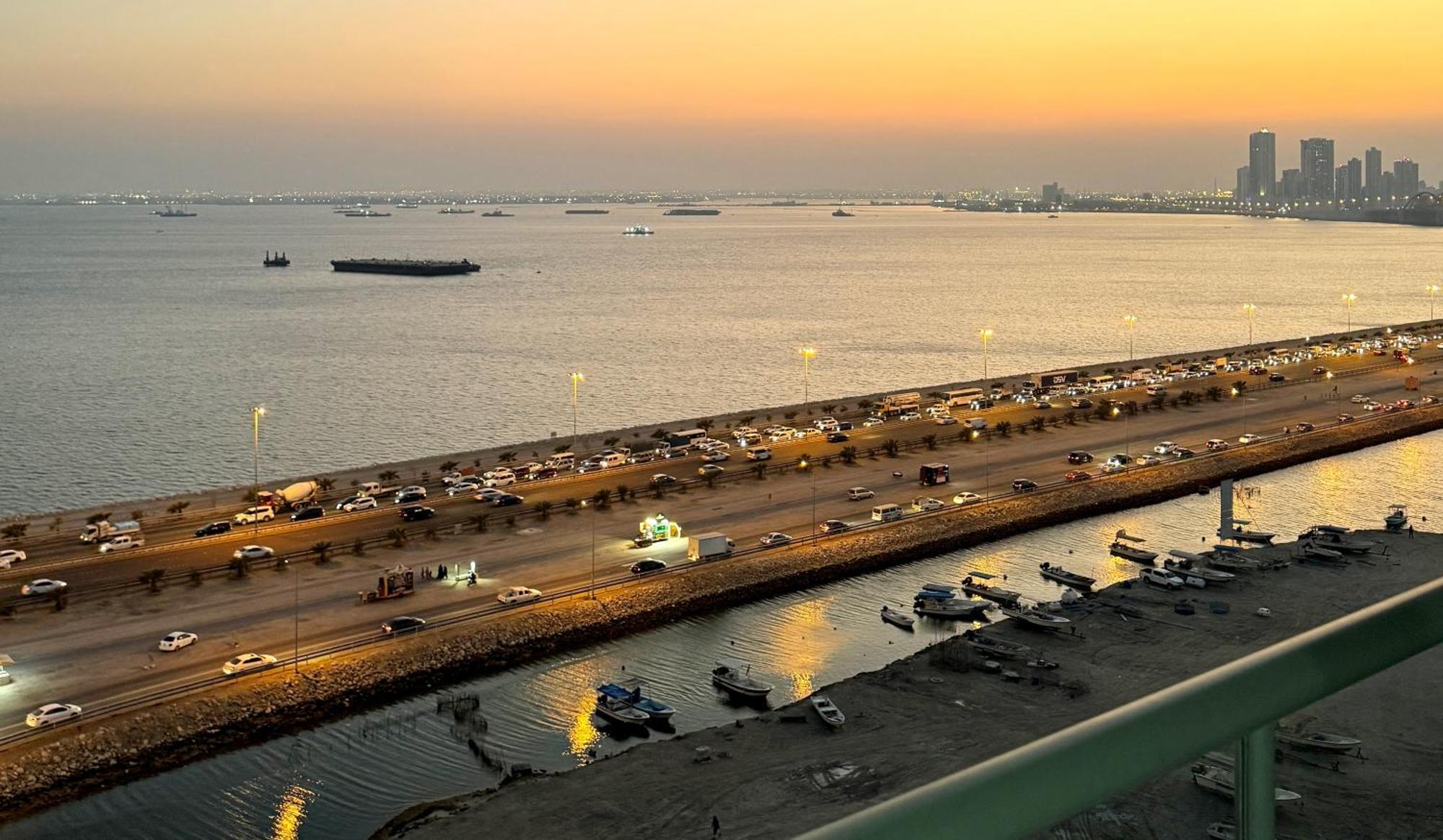 Al Safwa One Al Hidd Exterior foto